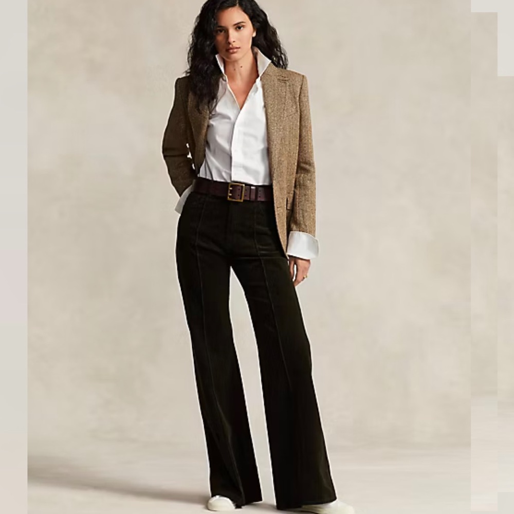 Pintucked Corduroy Flare Pant
Polo Ralph Lauren
